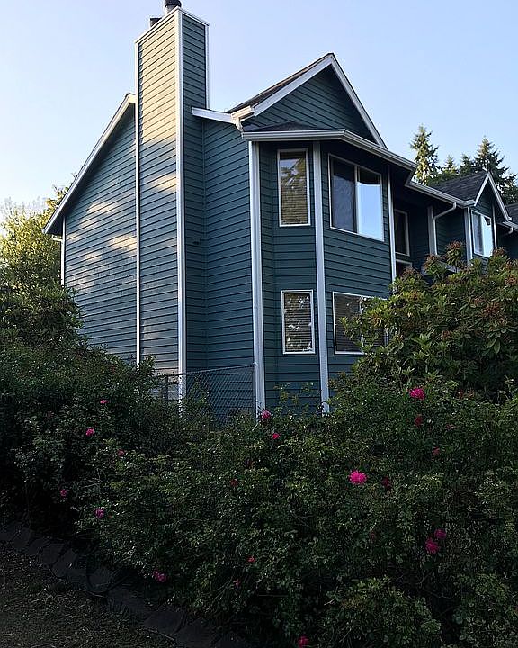 2nd image of 26269 Ohio Ave NE