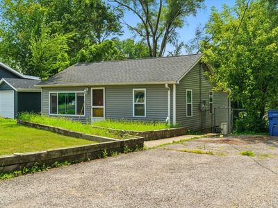33070 N Ridge Rd, Grayslake, IL, 60030