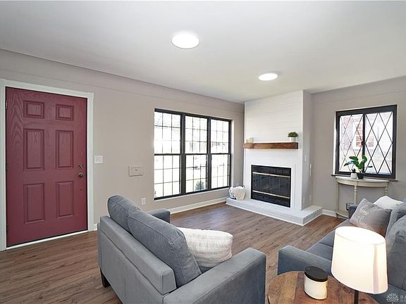 3rd image of 1055 Vacationland Dr