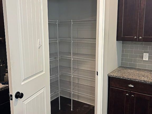 5th image of 505 W Abbey Mill Dr SE