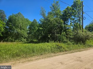 12 Puffenburger Ln, Hedgesville, WV 25427