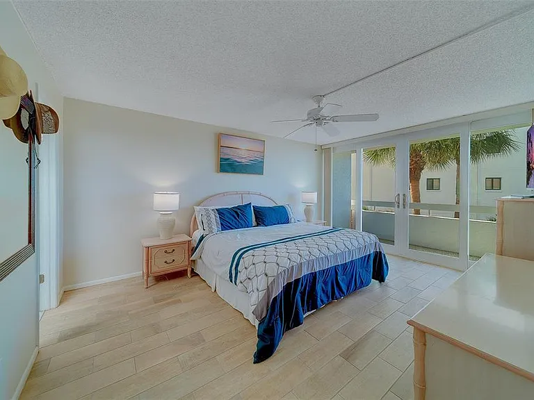 17900 Gulf Blvd #1B — Photo 20