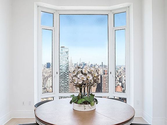 5th image of 30 Park Pl #61A