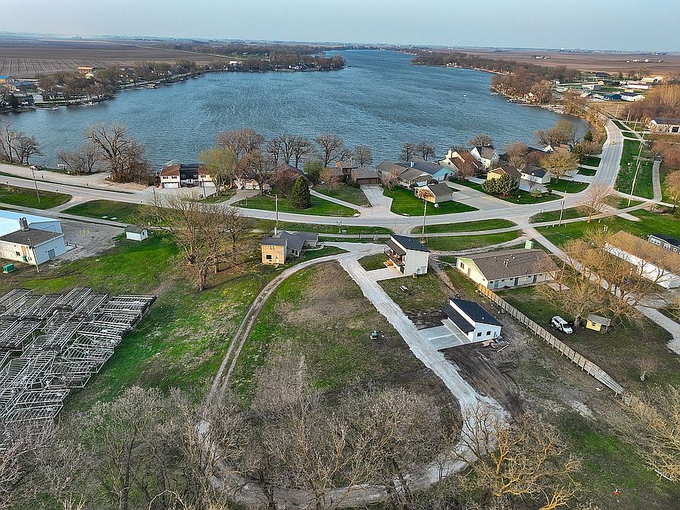 1st image of 7144 Twin Lakes Rd #1-2-3