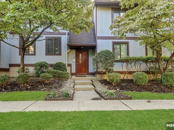 50 Rock Road #B10, Hawthorne, NJ 07506