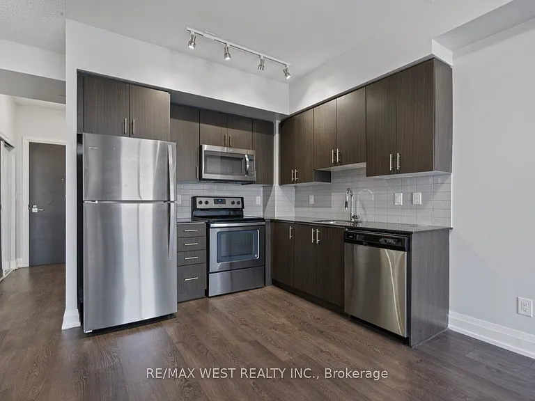 3600 Highway 7 Rd #1504 — Photo 10