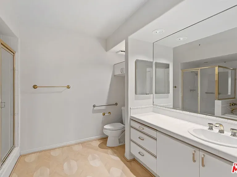 11690 Montana Ave #103 — Photo 10