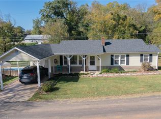 143 Blackburn St, Ronda, NC 28670