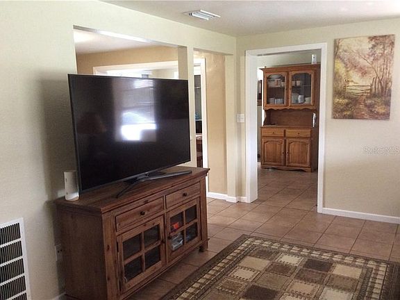 3rd image of 138 Sunrise Blvd