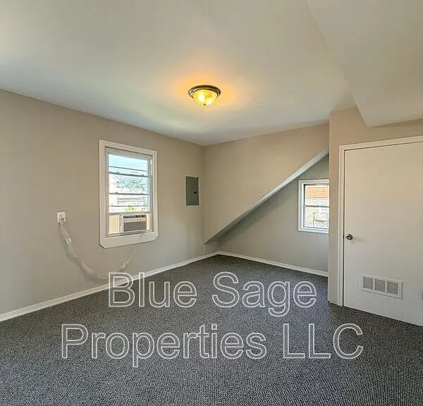 900-902 Church Ln #902 CHURCH LN — Photo 20