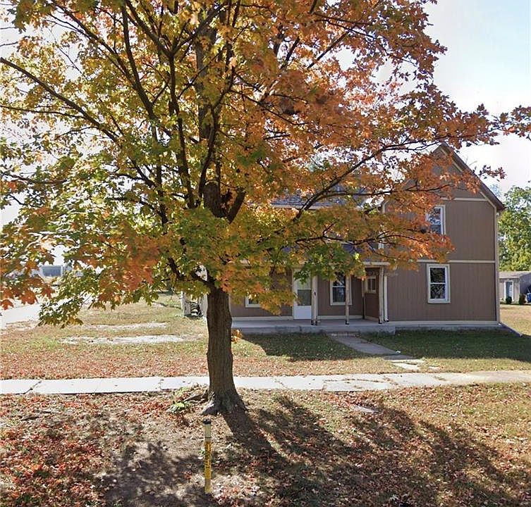 1st image of 112 W Pine St