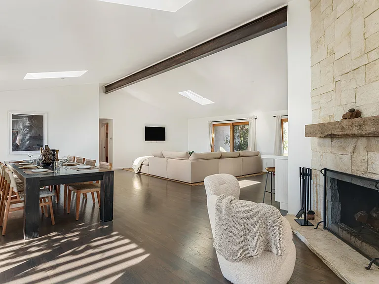 11345 Pacific View Dr — Photo 14
