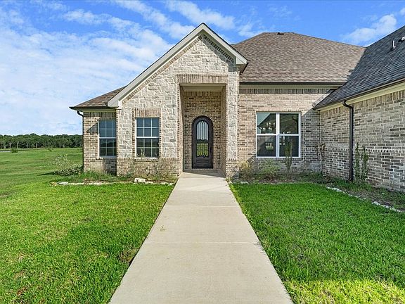 3rd image of 1060 Grison Cir