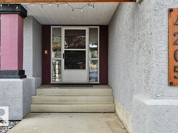 4th image of 4205 43rd Ave