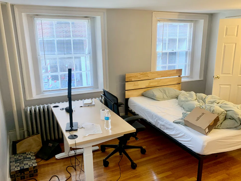 Studio, 400 sqft, $2,400 — Photo 2