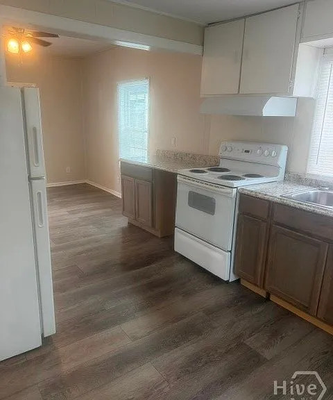 2119 Paige Ave — Photo 8