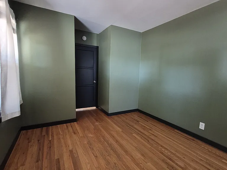 Bedroom #1