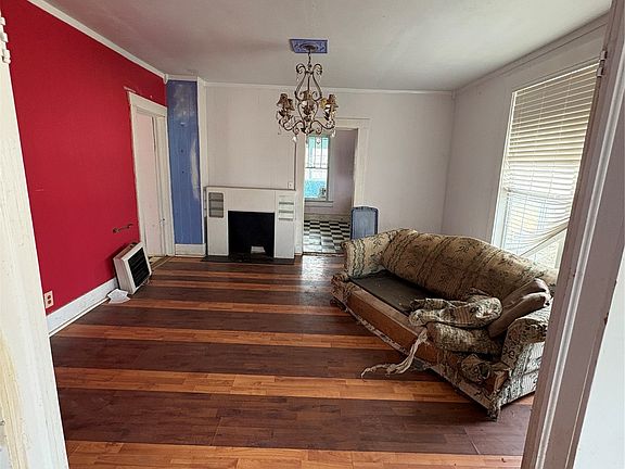 4th image of 43 Ne #G