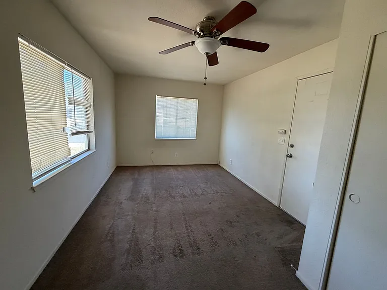 8608 Zircon Crest Ct — Photo 13