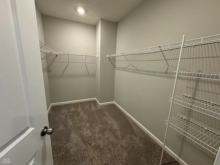 855 Downey Ln — Photo 15