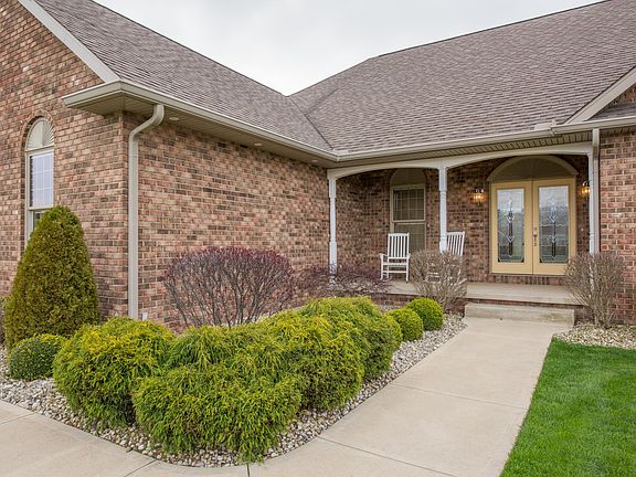 3rd image of 1681 Eagle Creek Dr S