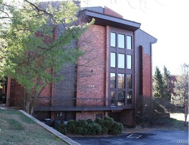 508 Coeur De Royale Dr APT 201, Saint Louis, MO, 63141