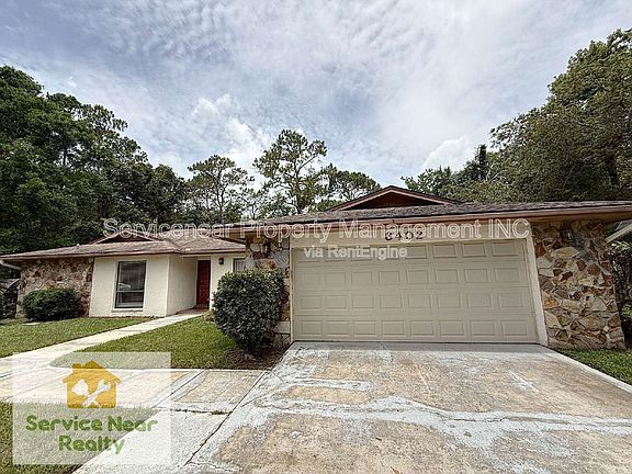 4th image of 3402 Country Woods Ct