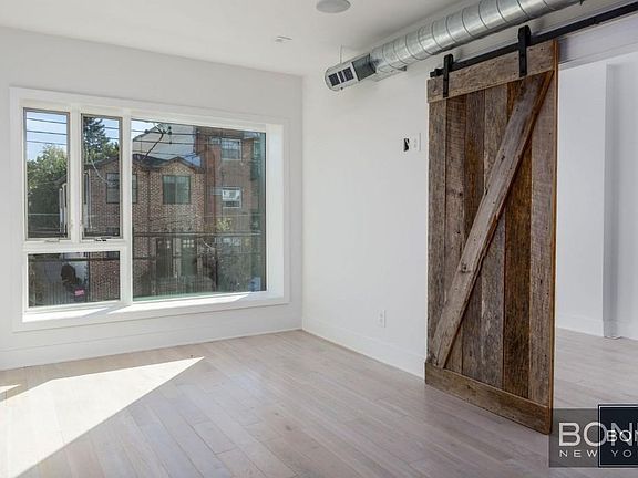 5th image of 1149 Welling Ct #2