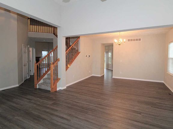 4th image of 137 Blakemore Dr
