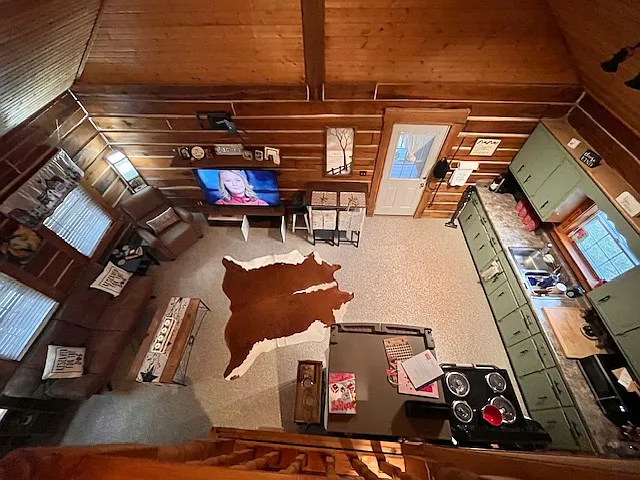 223 Oak Tree Dr — Photo 3