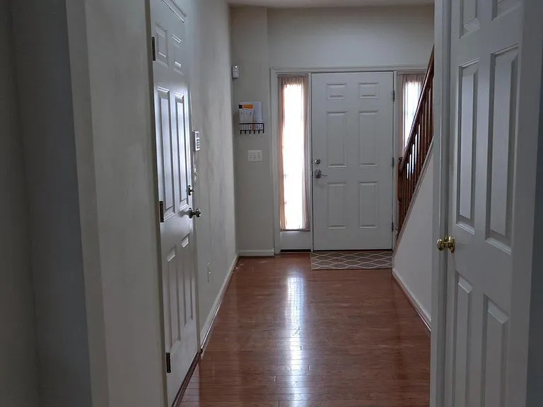 4638 Odessa Dr — Photo 15