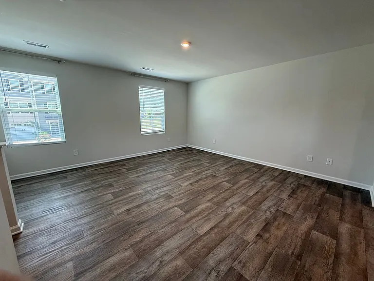 306 Parkridge Way — Photo 6