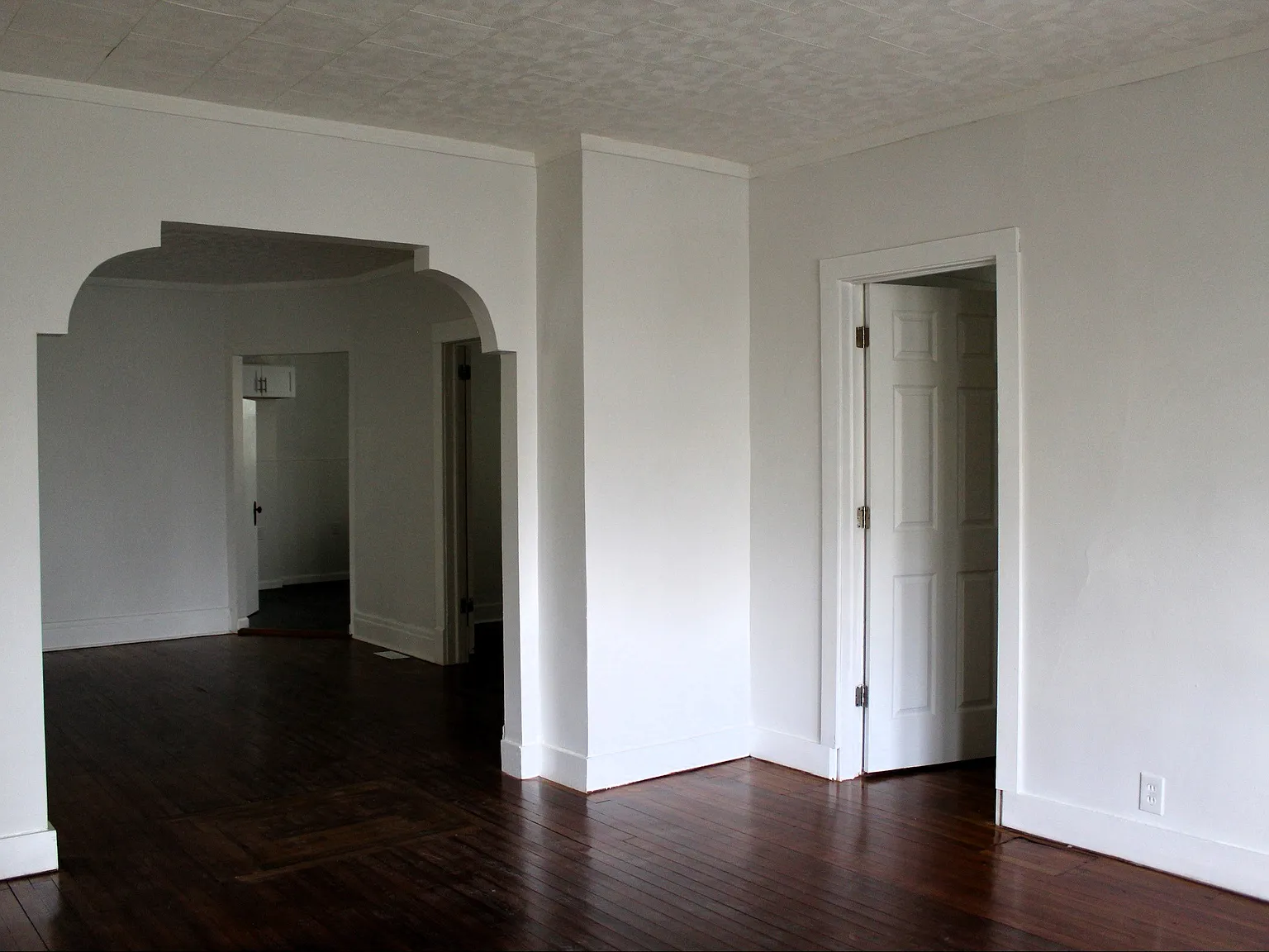 228 Weiss St — Photo 2