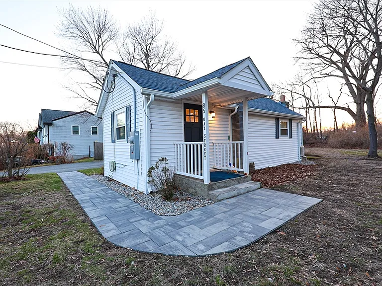 85 Oak St #85 — Photo 7