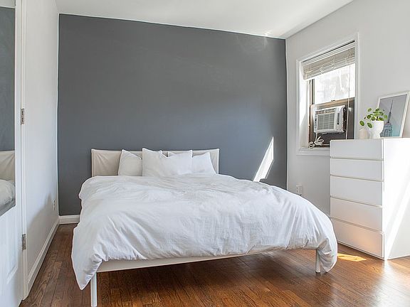 3rd image of 3060 Edwin Ave APT 2C