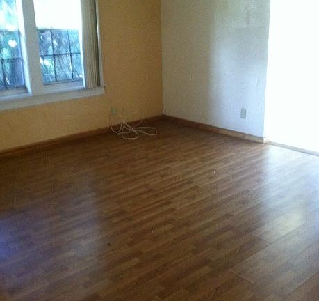 5th image of 231 Bethel Ave S