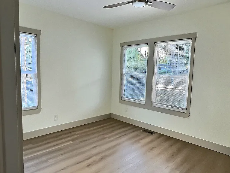1215 N Washington St — Photo 7
