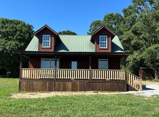 975 Goucher School Rd, Cowpens, SC 29340