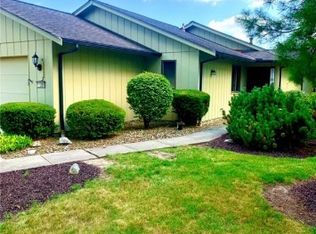 11266 Co Moor Blvd, Strongsville, OH 44149