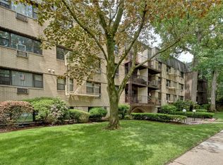 2261 Palmer Ave APT 3K, New Rochelle, NY 10801