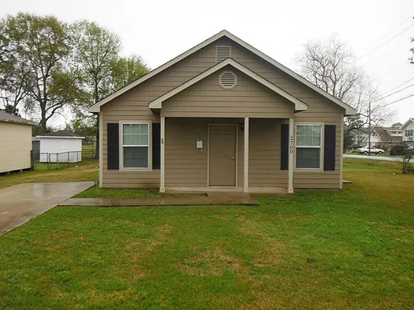 2700 26th St, Port Arthur, TX 77640