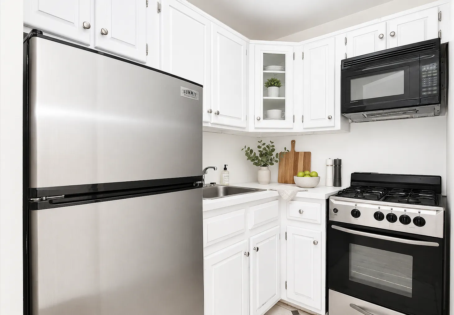112 West 73rd Street — Photo 2