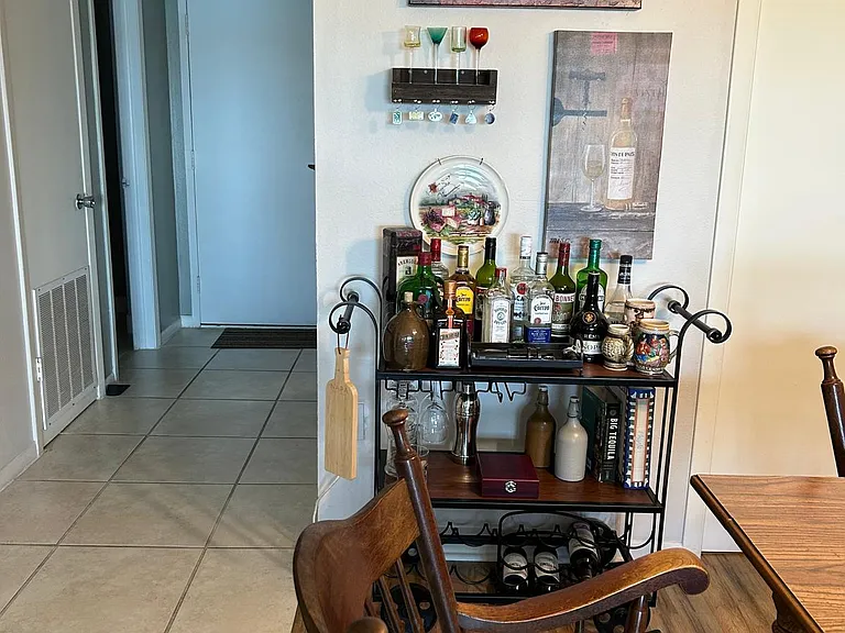bar