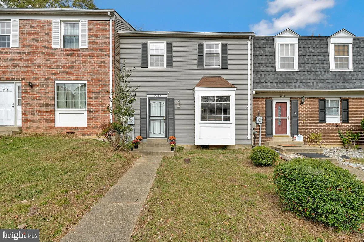 3234 Ryon Ct photo 1