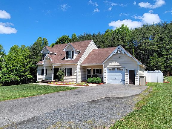 2nd image of 106 Addie Way