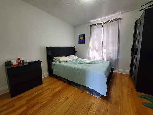 Rented by Ideal Properties Group | media 10