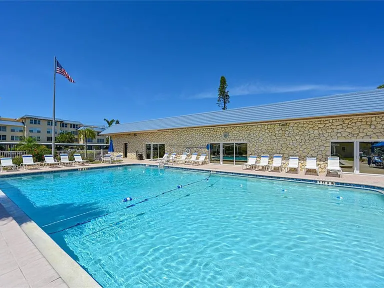 3808 Gulf Of Mexico Dr #E105 — Photo 26