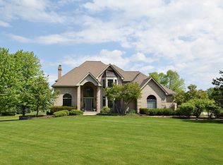 37W596 Grey Barn Rd, St Charles, IL 60175