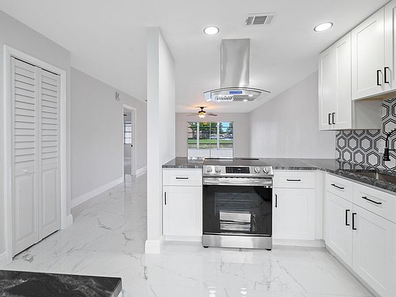 3rd image of 157 Lake Rebecca Drive