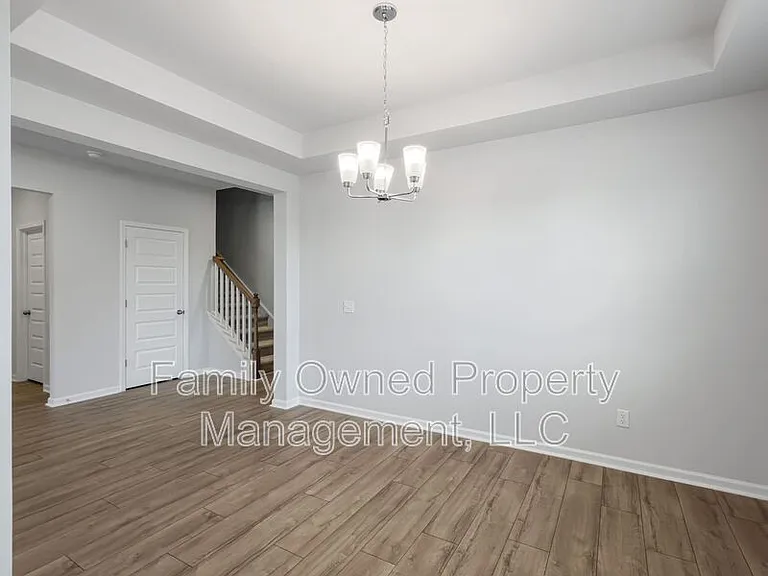 2048 Longhorn Ln — Photo 17